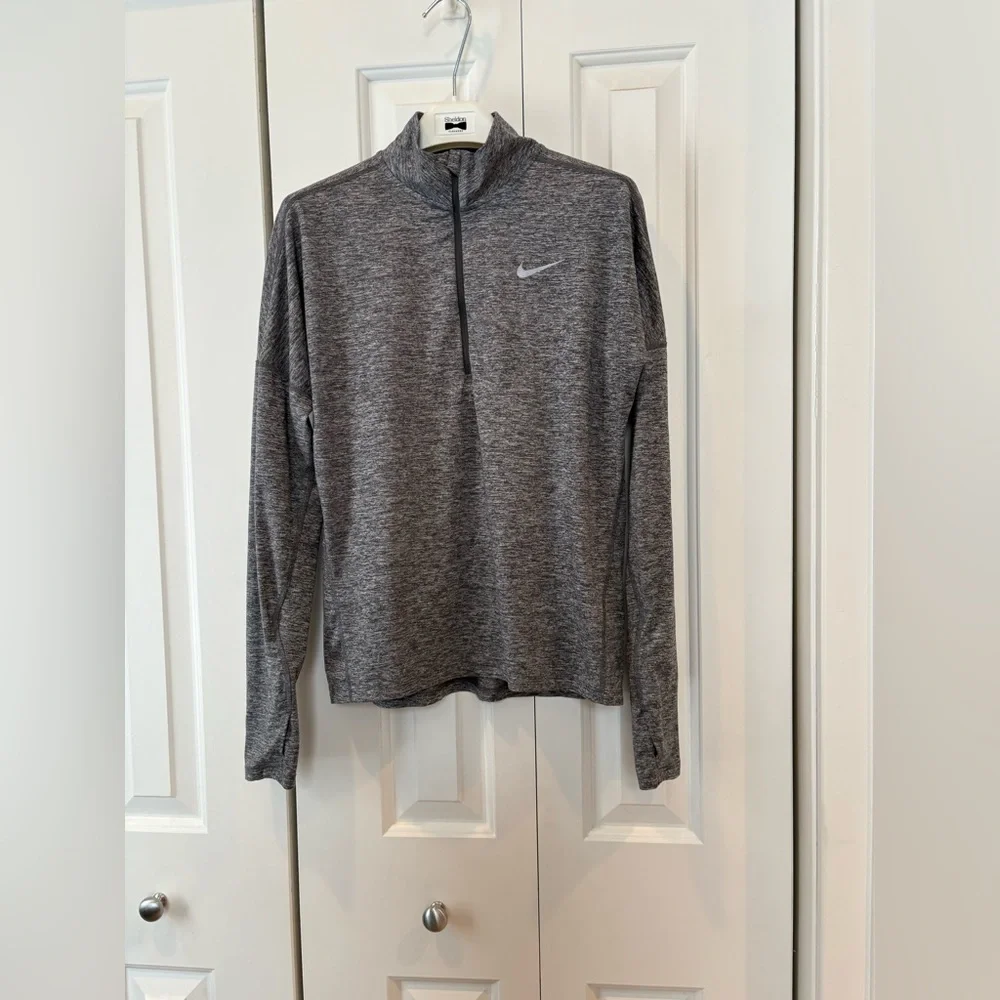 Nike 1/2 Zip Running Top - Size Small. - Picture 3 of 14